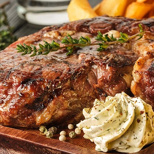 Ribeye a la mantequilla de ajo